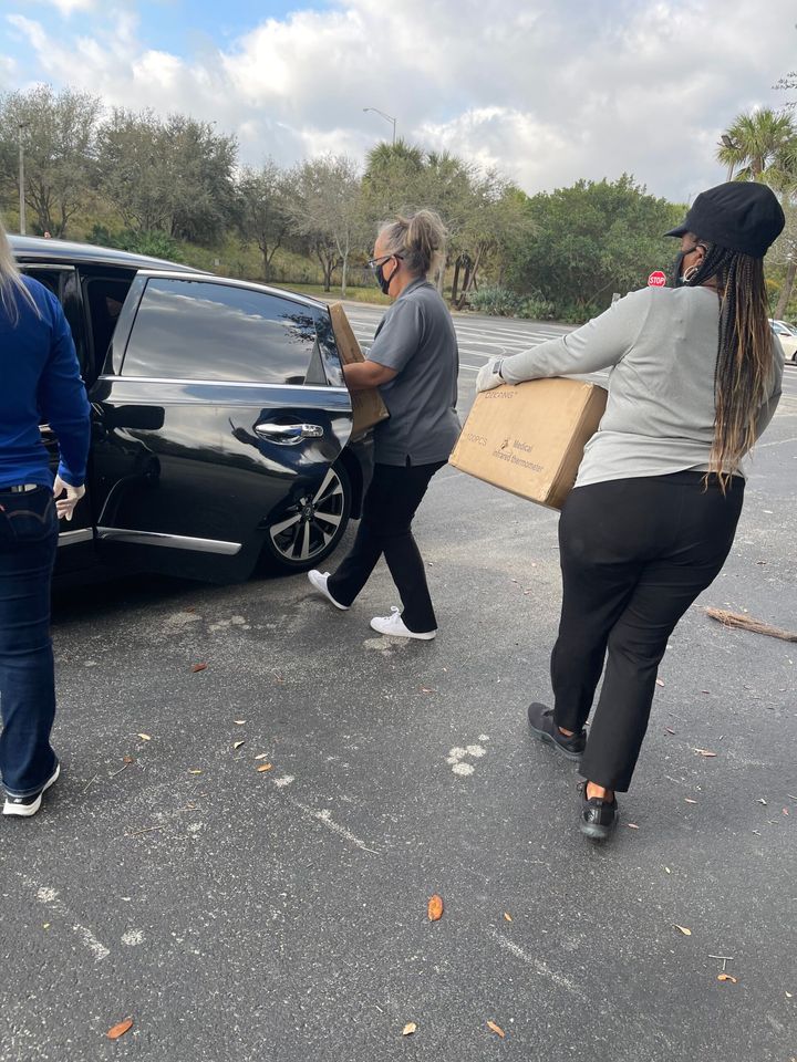 2,500 Thermometers Distributed to Families in Palm Beach County